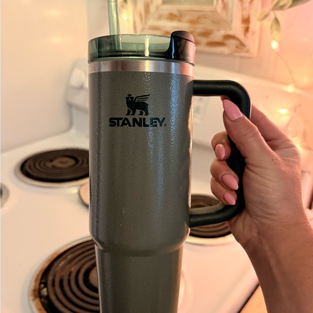 30oz Stanley Olive Green Travel Mug with Handle Hammertone Green